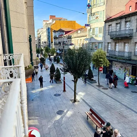 Centro Peatonal 5 Con Balcon アパート