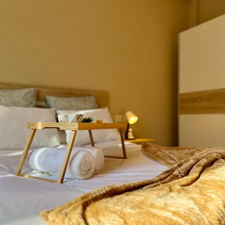 Centro Peatonal 5 Con Balcon Διαμέρισμα *